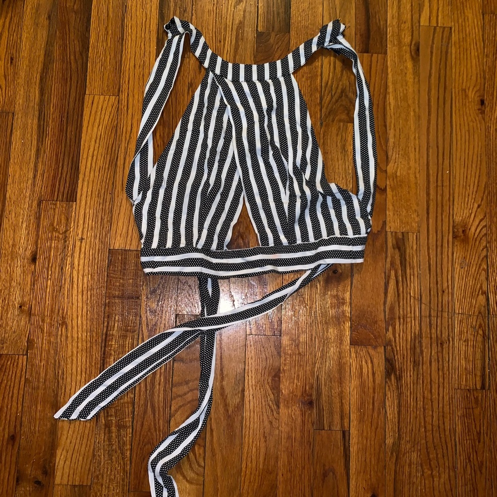 Crop top - Picture 2 of 2